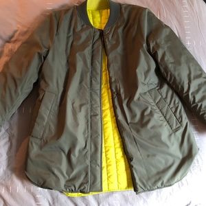 Reversible mid-weight puffer
